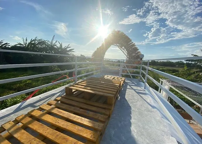 Casita Blanca Jala-Jala - Tiny House & Farm Stay
