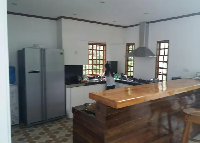 Puerto Galera Palangan Hilltop Guesthouse -Tropical Retreat